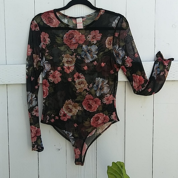 Fashion body suite - Picture 1 of 3